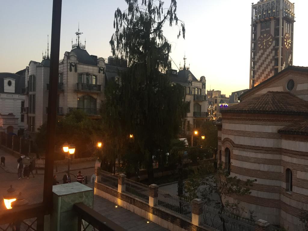 Apartment On Zviad Gamsakhurdia 21 Μπατούμι Εξωτερικό φωτογραφία
